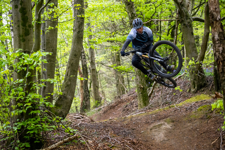 Marin Alpine Trail E2 full suspension eMTB jump
