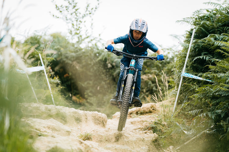 Marin Rift Zone Jr. 24 MTB polnovzmeteno otroško kolo